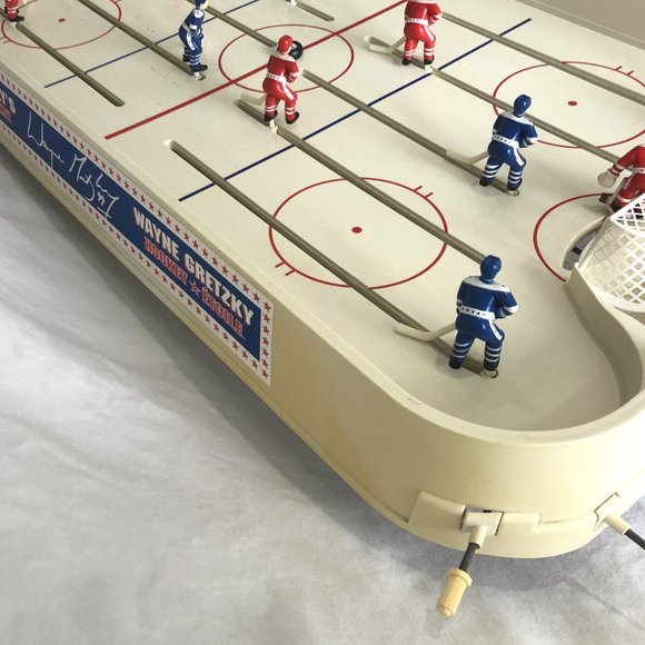 TABLE TOP HOCKEY GAME - Picture 6 of 8